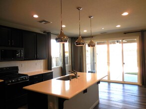 519 Bailyann Pl in Vacaville, CA - Foto de edificio - Building Photo