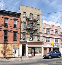 379 Palisade Ave in Jersey City, NJ - Building Photo - Building Photo
