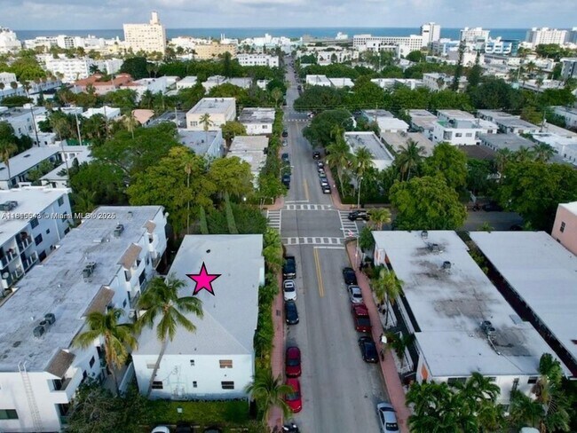 1001 7th St in Miami Beach, FL - Building Photo - Building Photo