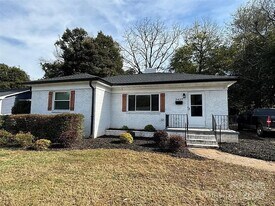 3427 Eastway Dr in Charlotte, NC - Building Photo