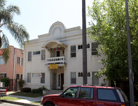 323 Hermosa Ave. in Long Beach, CA - Foto de edificio - Building Photo