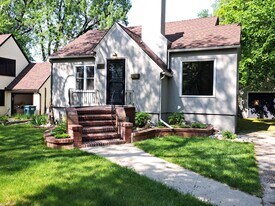 2416 Pine St in Billings, MT - Building Photo