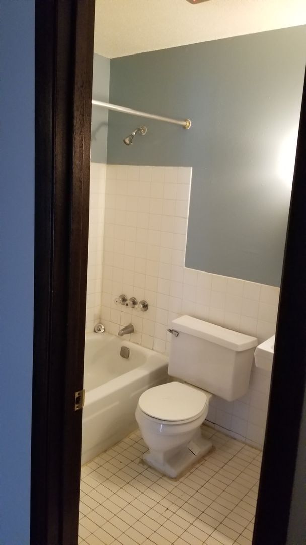 3725 Cedar Ave S in Minneapolis, MN - Building Photo - Building Photo