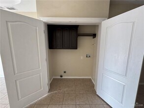 209 N Linares St in Alton, TX - Building Photo - Building Photo