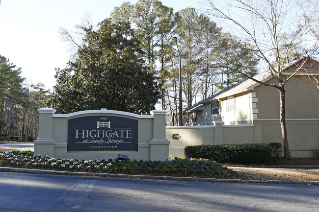 Highgate at Sandy Springs in Atlanta, GA - Foto de edificio - Building Photo