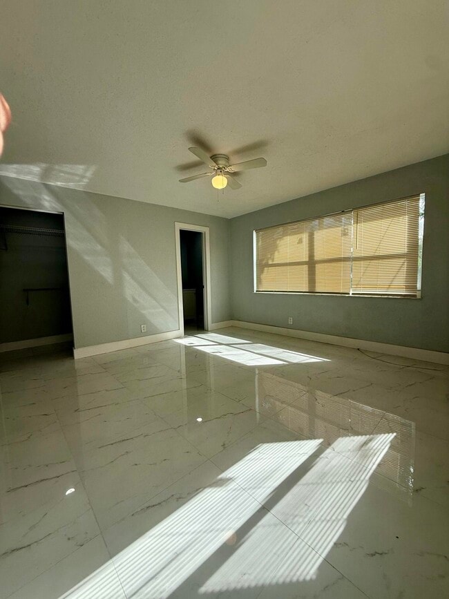 614 N E St in Lake Worth Beach, FL - Building Photo - Building Photo