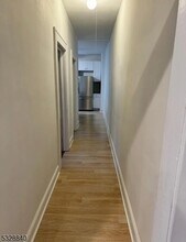 9 Lois Pl in Bloomfield, NJ - Building Photo - Building Photo