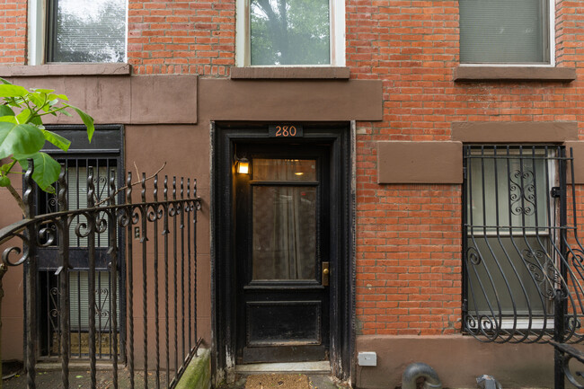280 Warren Street in Brooklyn, NY - Foto de edificio - Building Photo