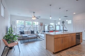 3218 Longleaf Meadows Dr in Houston, TX - Building Photo - Building Photo