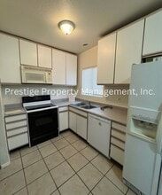 2727 N Dodge Blvd in Tucson, AZ - Building Photo - Building Photo