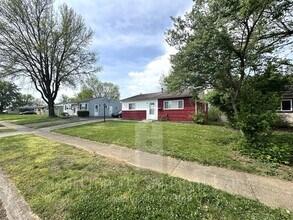 3047 Baker Hill Rd in Columbus, OH - Building Photo - Building Photo