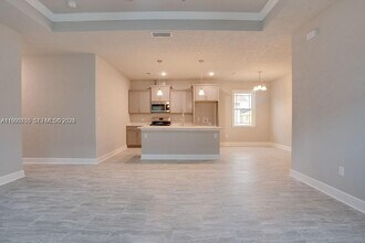 24722 SW 21st Ln in Newberry, FL - Building Photo - Building Photo