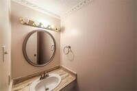 378 N Post Oak Ln photo'