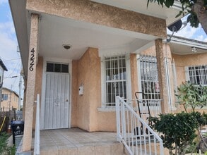 4226 Wall St, Unit 4226 in Los Angeles, CA - Foto de edificio - Building Photo