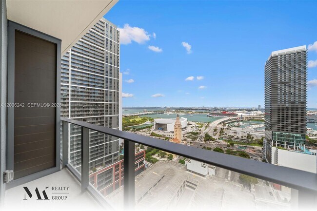 property at 121 NE 5th St