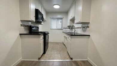 4201 Arch Dr in Los Angeles, CA - Building Photo - Building Photo