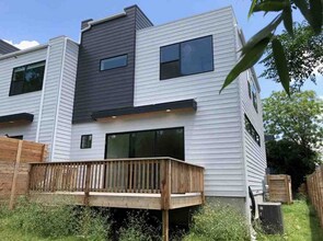 1922 E M Franklin Ave in Austin, TX - Building Photo - Building Photo