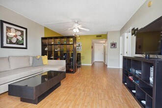 424 N Riverside Dr in Pompano Beach, FL - Building Photo - Building Photo