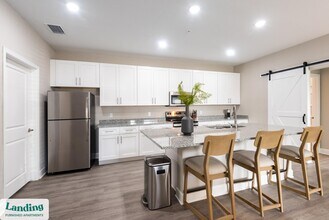 5353 US-27, Unit 1006 in Ocala, FL - Foto de edificio - Building Photo