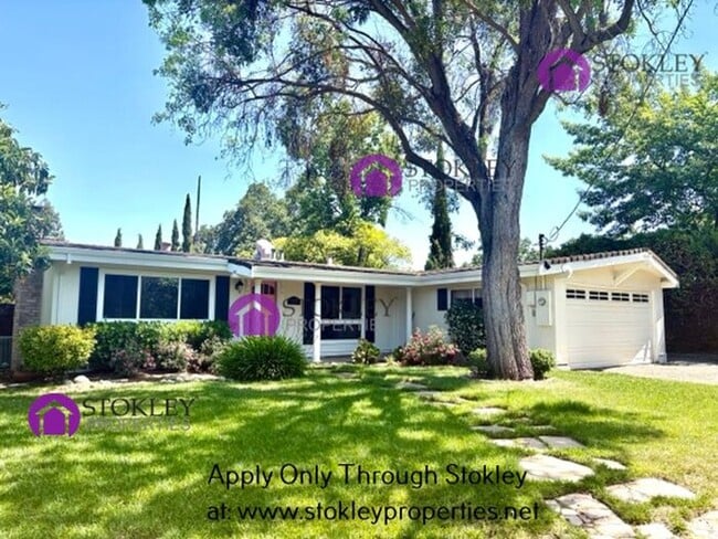 property at 1558 1st Ave