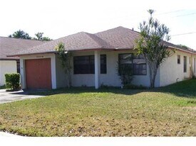 1379 Summit Run Cir in West Palm Beach, FL - Building Photo