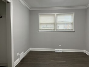 5315 W Wellington Ave in Chicago, IL - Building Photo - Building Photo