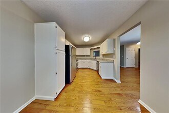 4150 Sterling Pointe Dr in Douglasville, GA - Foto de edificio - Building Photo