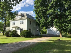 429 S Windsor St in Royalton, VT - Building Photo - Building Photo