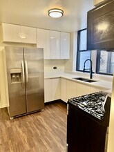 7952 S Champlain Ave, Unit 1 in Chicago, IL - Building Photo - Building Photo