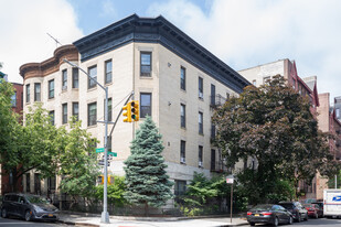 458 Lincoln Pl in Brooklyn, NY - Building Photo