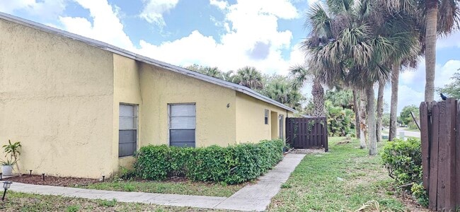 210 Sparrow Dr