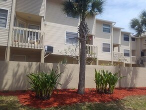 812 E Gulf Blvd in Indian Rocks Beach, FL - Building Photo - Building Photo