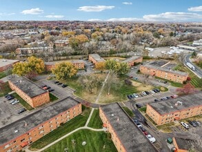 Diamond Eight Terrace in St. Anthony, MN - Foto de edificio - Building Photo