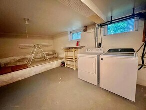 130 Harrison Ave in Harrison, NY - Foto de edificio - Building Photo