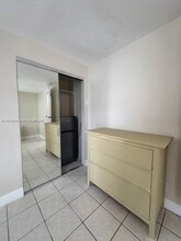 1617 NW 8th St in Miami, FL - Building Photo - Building Photo