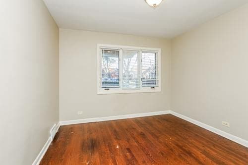 property at 10117 S California Ave