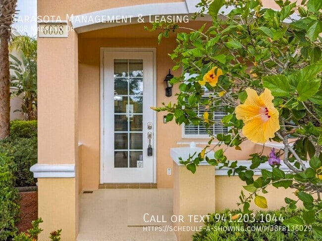 6008 Madrano Dr in Sarasota, FL - Foto de edificio - Building Photo