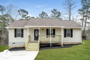 334 Barr Cir in Rex, GA - Building Photo