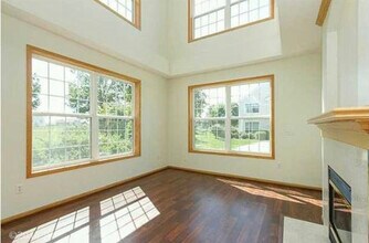 3923 NE Gardenia Ln in Ankeny, IA - Building Photo - Building Photo