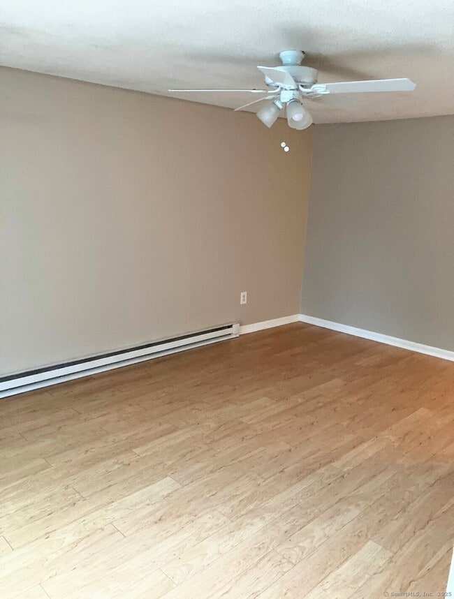 108 Heather Ridge in Shelton, CT - Building Photo - Building Photo