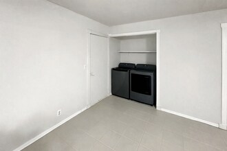 2409 Stonegate St in Arlington, TX - Building Photo - Building Photo