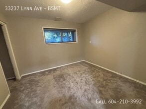 33237 Lynn Ave in Abbotsford, BC - Building Photo - Building Photo