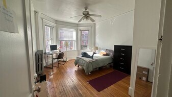 64 Hemenway St in Boston, MA - Building Photo