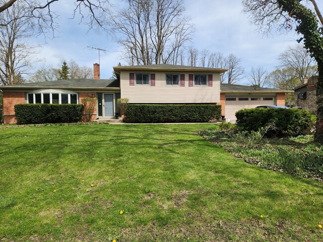 2243 Elm Ridge Dr