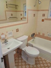 4216 South Ave-Unit -1 in Cincinnati, OH - Building Photo - Building Photo