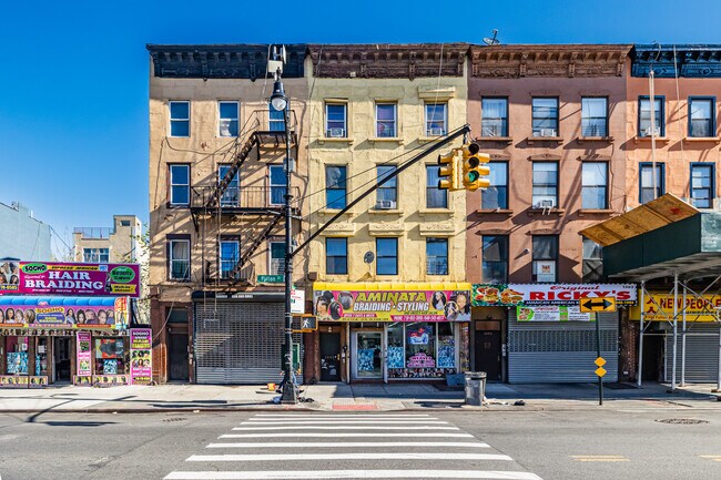 1501 Fulton Street in Brooklyn, NY - Foto de edificio - Building Photo