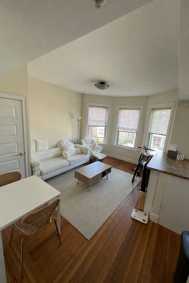 52 Ashford St, Unit 2 in Boston, MA - Building Photo - Building Photo