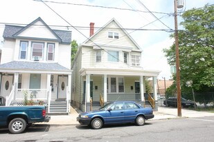 178 Broad St in Perth Amboy, NJ - Building Photo