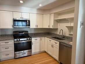 50 Brookside Dr in Exeter, NH - Building Photo - Building Photo