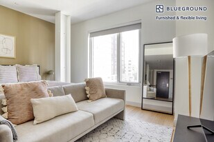 1350 Boylston St in Boston, MA - Building Photo